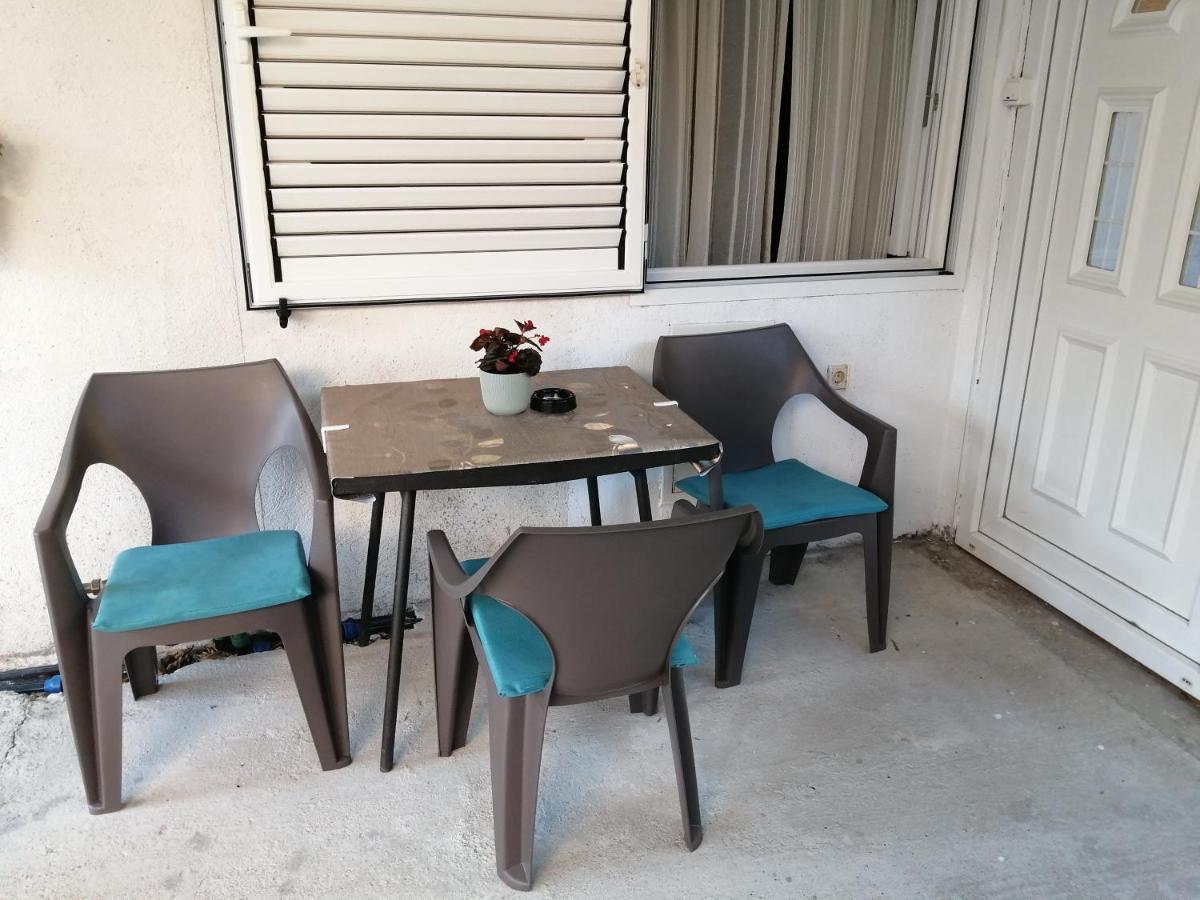 State Apartmants 2 Kotor Luaran gambar
