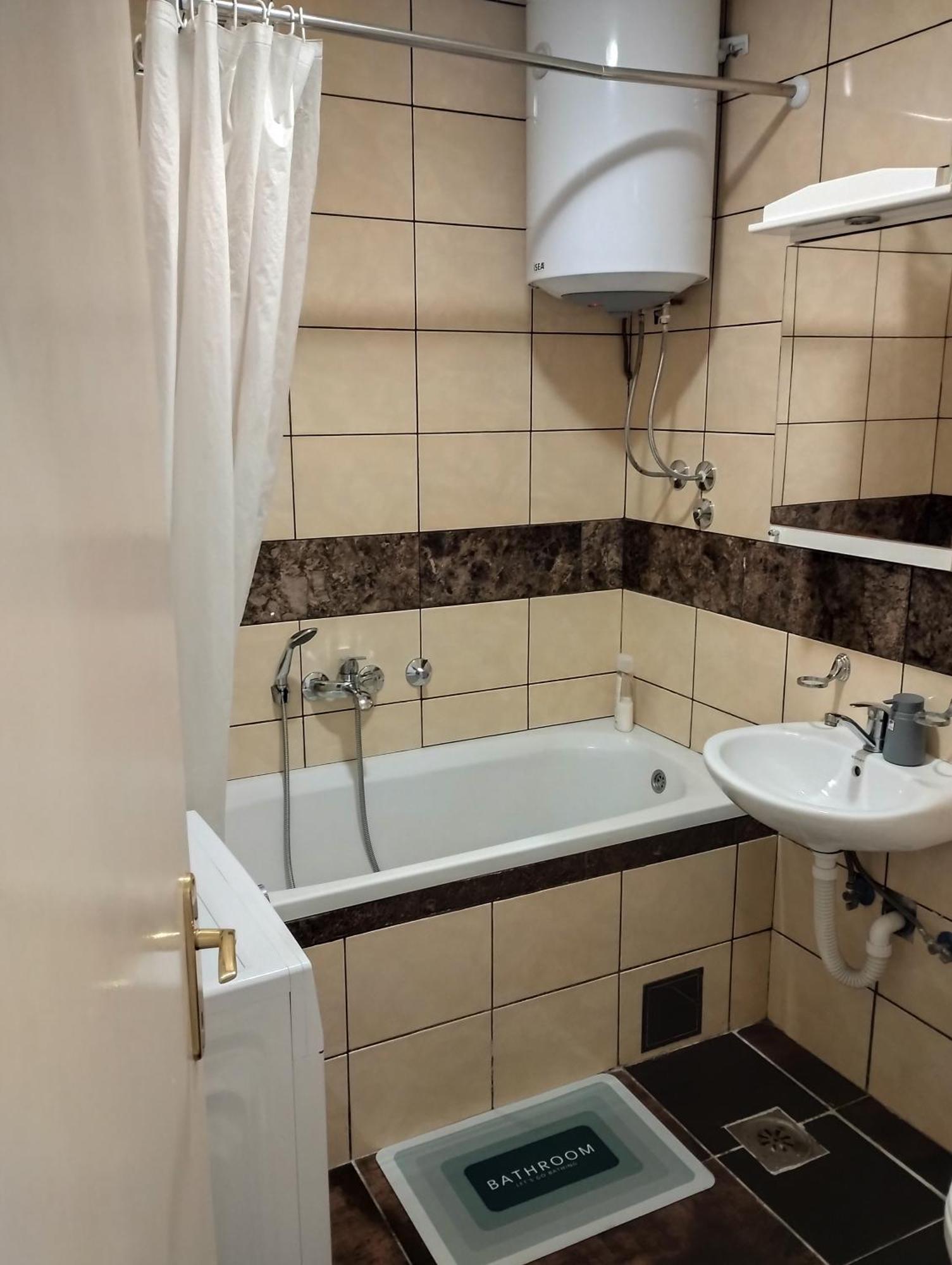 State Apartmants 2 Kotor Luaran gambar